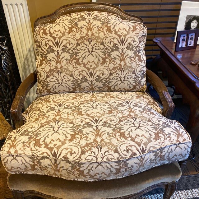 Sand Stoneleigh Ltd. Traditional Mohair and Fabric French Upholstered Custom Lounge Chair With Matching Ottoman For Sale - Image 8 of 8