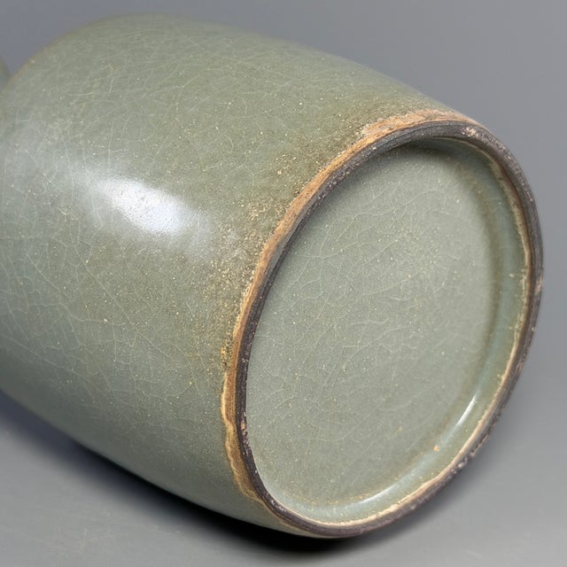 Antique Chinese Celadon Crackle‑Glaze Mallet‑Form Vase, Collectible Antique For Sale - Image 6 of 7