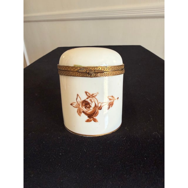 French Antique Hand Painted Limoges Trinket Box for Henri Bendel For Sale - Image 3 of 5