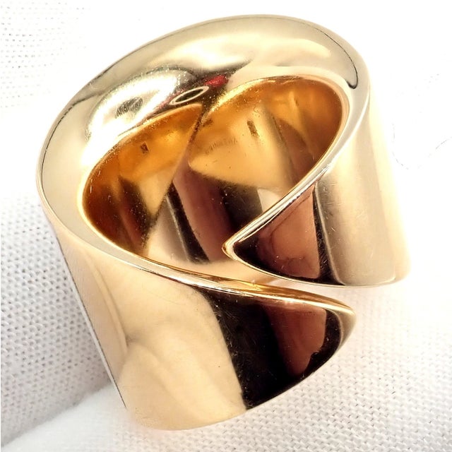 1990s Vhernier Rose Gold Vague Crossover Camuration Cacholong Ring Sz 6 For Sale - Image 15 of 16