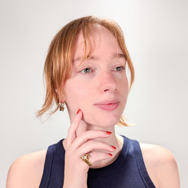 A fine vintage Modernist gold & diamond signet style ring. In a brushed 18 karat yellow gold. With a 1.92 ± ct marquise...