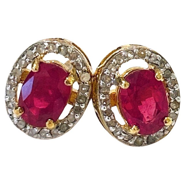 Bochic "Orient" Diamond & Ruby Stud Earrings Set In 18K Gold & Silver For Sale - Image 15 of 18