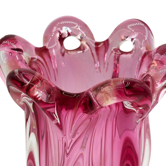 1950s MCM Czech Cranberry Art Glass Vase by Josef Hospodka for Chribska Glassworks For Sale In Los Angeles - Image 6 of 9