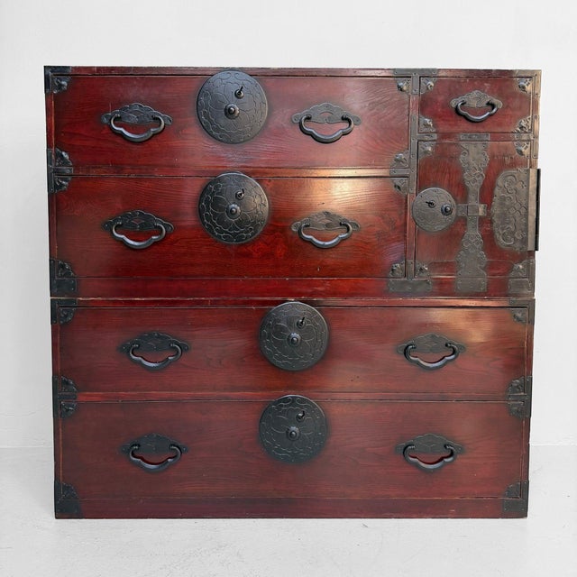 Contemporary Japanese Kasane Isho-Dansu Kimono Storage Chest, 1910s For Sale - Image 3 of 17