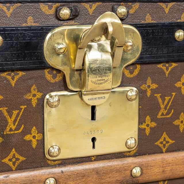 Antique 20th Century Courier Trunk in Monogram Canvas from Louis Vuitton, France, 1910s For Sale - Image 14 of 18