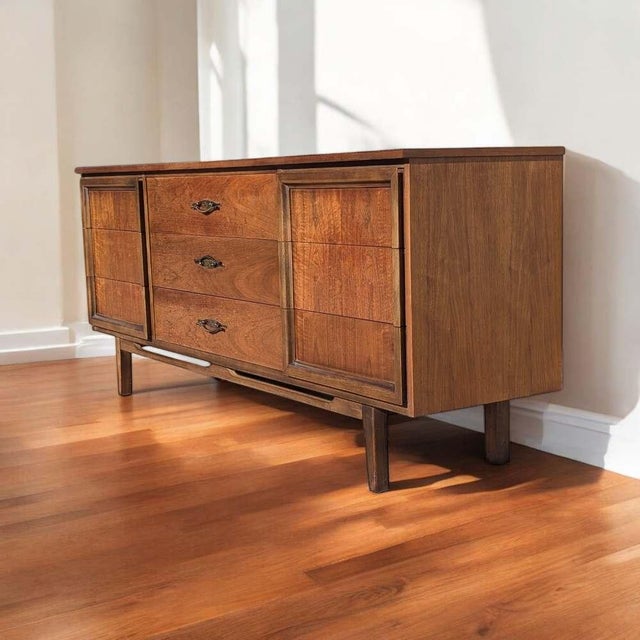 Mid-Century Modern Late 20th Century L.A. Period Furniture Nine-Drawer Walnut Dresser For Sale - Image 3 of 18