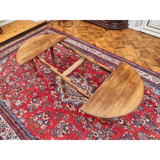 Extendable Table in Oak with Gate Legs For Sale - Image 3 of 15