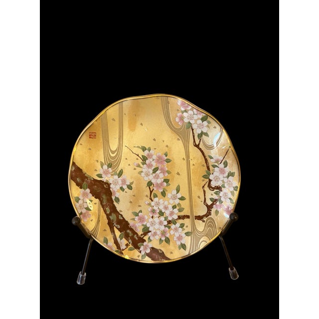 Late 20th Century Japanese Floral Chinoiserie Style Glass Plates With Gold Rims and Scalloped Edges - Set of 4 For Sale - Image 9 of 12