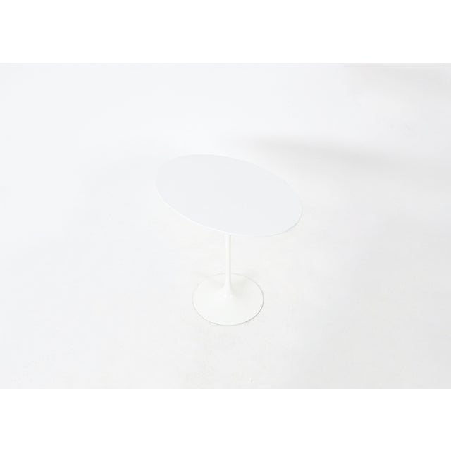 Oval side table designed by Eero Saarinen and produced by Knoll International in the 1960s. Stamped Knoll International....