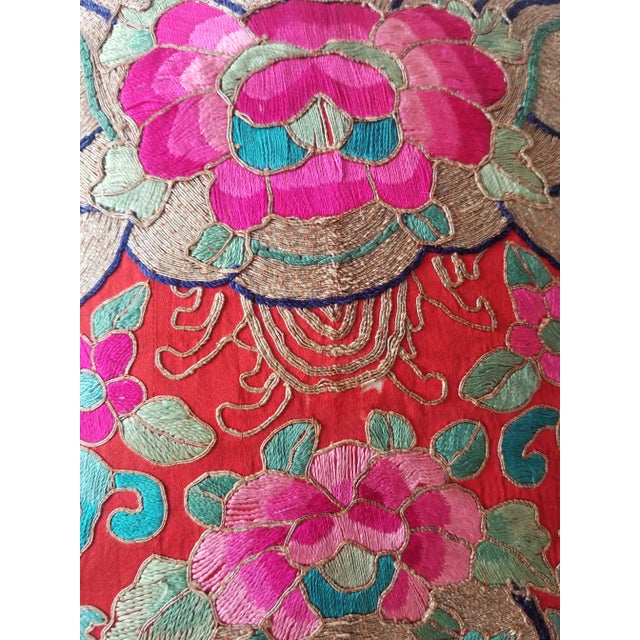 Anglo-Indian Silk Embroidered Tapestry Cushions With Ikat Backs For Sale - Image 9 of 13