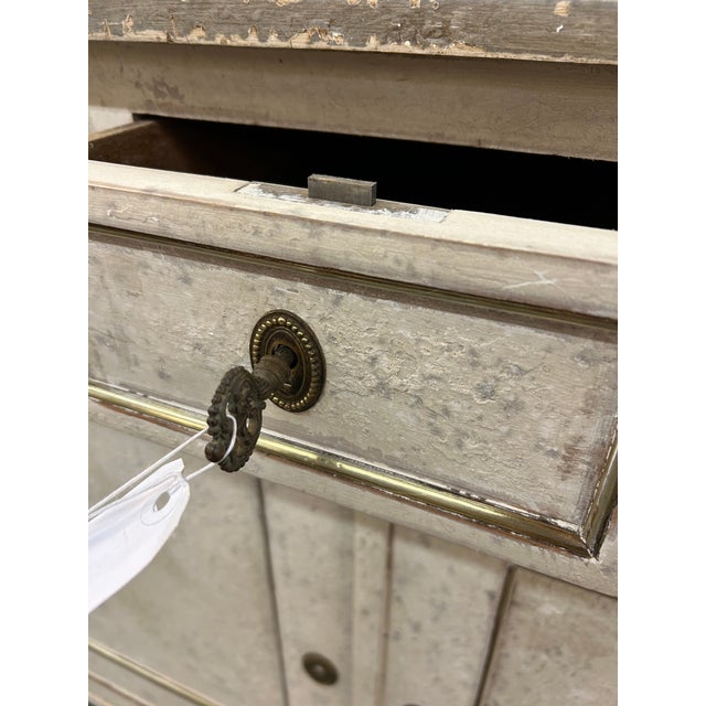 19th. C. French Louis XVI Painted Server For Sale In Atlanta - Image 6 of 8