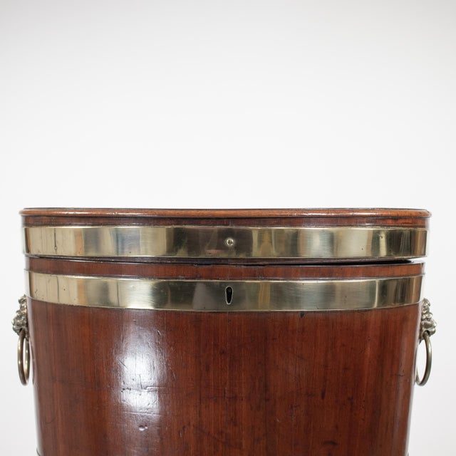 Late 18th Century English George III Oval Double Banded Mahogany Cellarette With Lion Pulls For Sale - Image 14 of 15