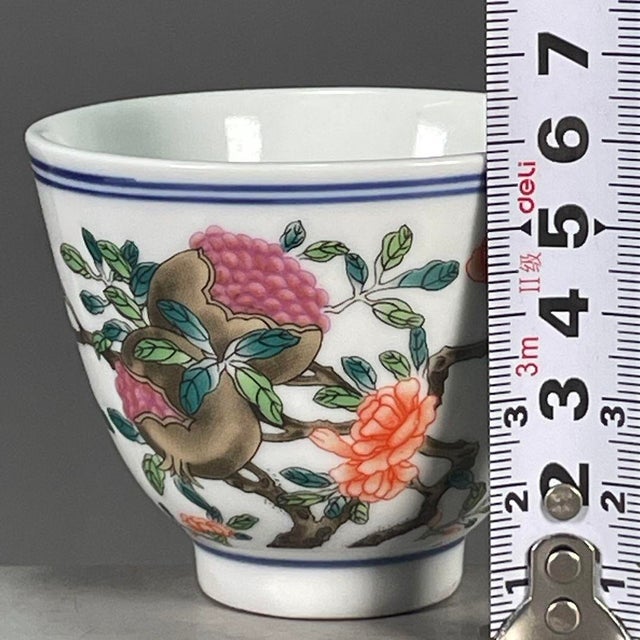Late 20th Century Chinese Famille Rose Porcelain Tea Cup With Floral & Fruit Motif For Sale - Image 4 of 9