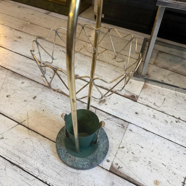 https://soundofvintageitaly.it/negozio/1950s-Mid-Century-Modern-Gio-Ponti-Style-Solid-Brass-Wall-Mirror-p836179180 For Sale - Image 6 of 13