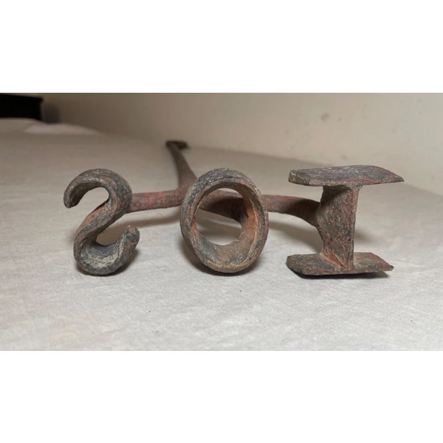 Large Antique Ios American Early 19th Century Wrought Iron Cow Branding Iron 2 For Sale In New York - Image 6 of 11