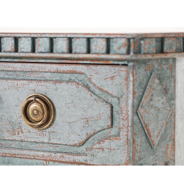 Pair of beautiful carved chests with a lot of details, circa 100 years old.h. 77 w. 85 d. 48 cm.h. 30.3 w. 33.4 d. 18.8 in.