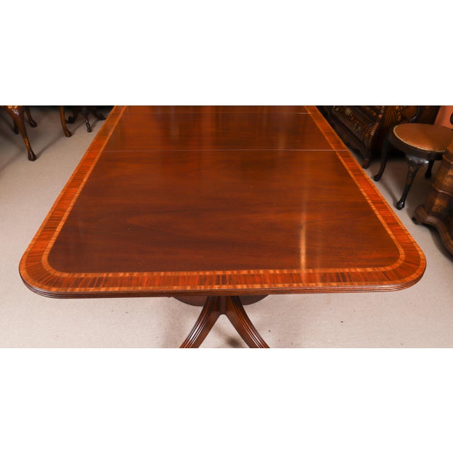 Vintage George III Dining Table by William Tillman and Chairs, 1980s, Set of 11 For Sale - Image 10 of 18