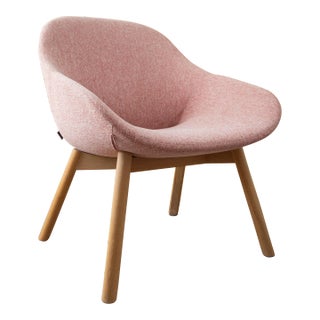 Artifort Beso Lounge Chair For Sale