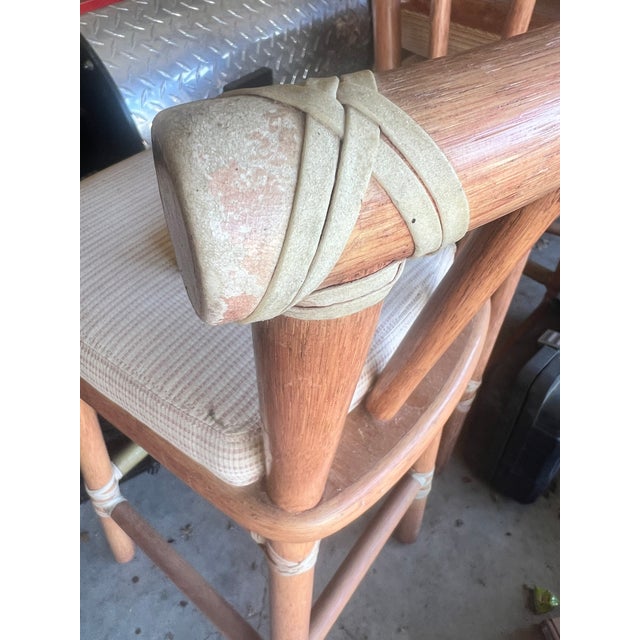 1980s Set of 5 Vintage McGuire San Francisco Bar Stools With Rawhide Lashing For Sale - Image 5 of 10