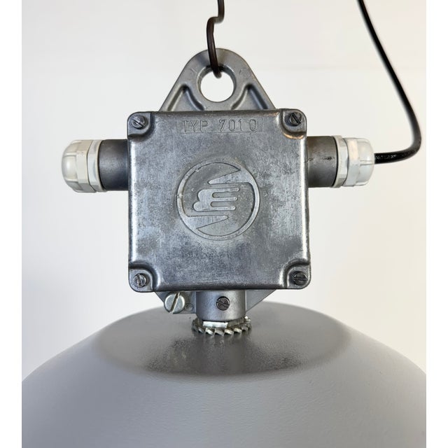 1990s Large Industrial White Enamel Factory Lamp from Elektrosvit, 1990s For Sale - Image 5 of 17