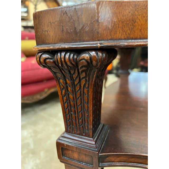 1970s Heirloom Weiman Occasional Table With Round Beveled Glass Top For Sale - Image 5 of 8