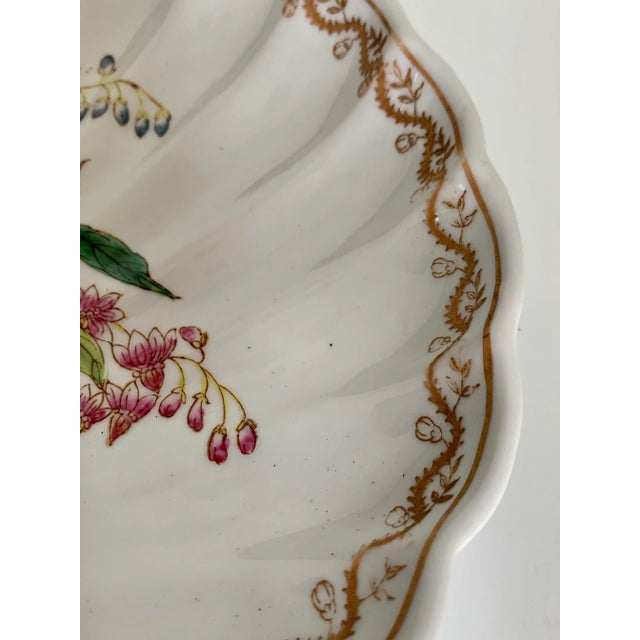 Vintage Wong Lee Decorative Chinoiserie Scalloped Shell Bowl, Plate Styled After Royal Copenhagen’s ‘Flora Danica' For Sale - Image 11 of 12