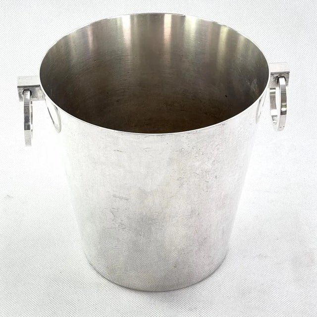 Art Deco Champagne cooler from Le Chardon - 1930s This beautiful little champagne or ice skate from the 1930s is kept in...