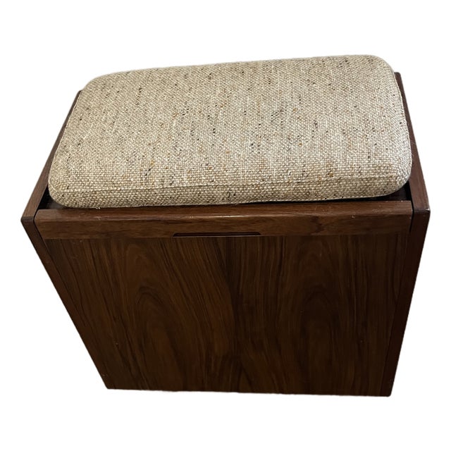 Denmarket Mid-Century Modern Storage Ottoman Vanity Cube Bench For Sale