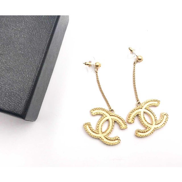 Chanel Chanel Classic Gold CC Dangle Piercing Earrings, Pair For Sale - Image 4 of 4