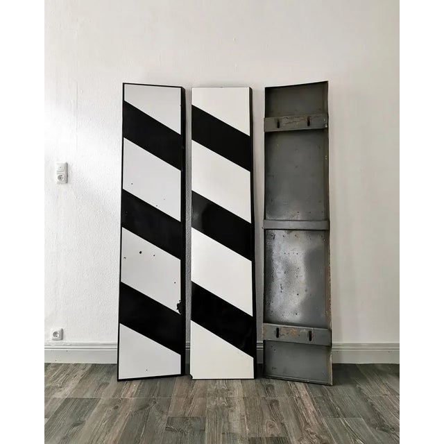 1970s Large Signal Sign in Enamel, Germany, 1970s For Sale - Image 5 of 9