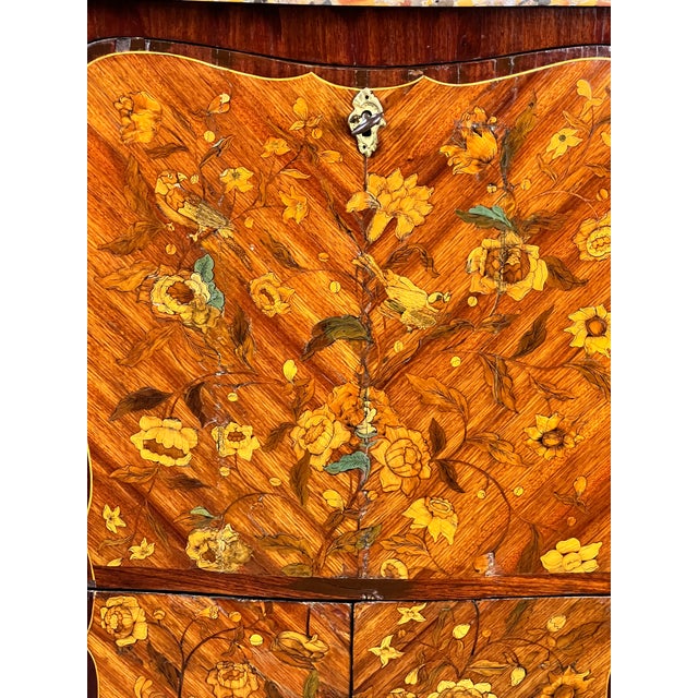 Secrétaire À Abattant d'Époque French Louis XV Style Inlaid Diminutive Secretary C. 19th Century For Sale - Image 13 of 13