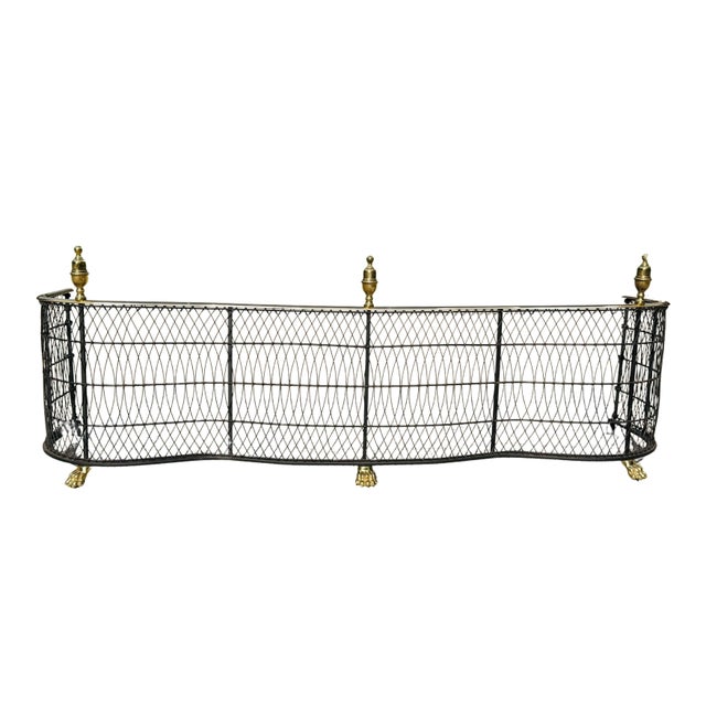 Mid 20th Century Vintage Brass Fireplace Fender – Federal Regency Serpentine Hearth Guard With Lion’s Paw Feet & Wire Lattice For Sale - Image 5 of 13