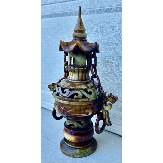 Jade Antique Chinese Jade Censer With Stone Chain and Guardian Lions – Qing Dynasty For Sale - Image 8 of 12