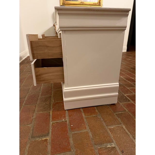 Traditional Refinished Two-Drawer Nightstands in Warm White With Brass Hardware, Pair For Sale - Image 3 of 6
