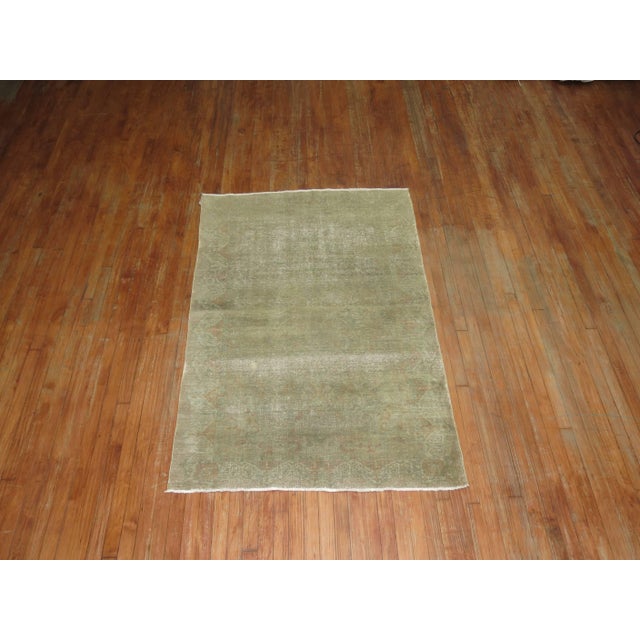 Early 20th Century Zabihi Collection Worn Turkish Accent Rug For Sale In New York - Image 6 of 6