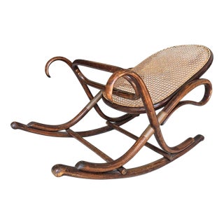 Bentwood and Cane Model 7001 Ottoman by Michael Thonet, 1930s For Sale