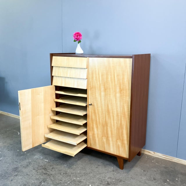 Maroon Mid-Century Highboard in Figured Maple, 1960s For Sale - Image 8 of 13