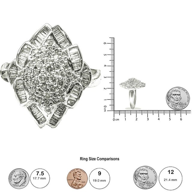 Early 21st Century 14K White Gold 7/8 Cttw Round and Baguette-Cut Diamond Cluster Ring (H-I Color, SI2-I1 Clarity) - Size 7 For Sale - Image 5 of 5