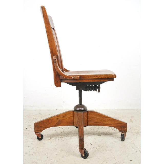 Mid 20th Century Antique Quarter Sawn Oak Jasper Swivel Desk Chair For Sale - Image 5 of 11