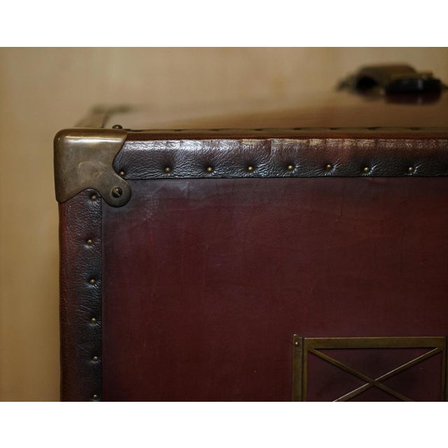 Large Steamer Trunk Home Bar with Glasses & Champagne Bucket from Starbay Surcouf, Set of 8 For Sale - Image 4 of 18