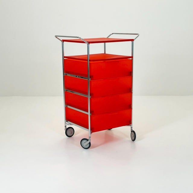 Design Kartell “Mobil” Storage Unit in Orange PMMA & Chrome – Antonio Citterio,for Kartell Italy 1990s Rare and iconic...
