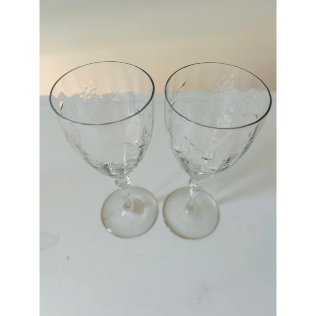 Shabby Chic Vintage Clear Flora Etched Design Wine Glasses- Set of 2 For Sale - Image 3 of 4