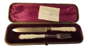 Mid 19th Century English Sterling Silver Cake Set