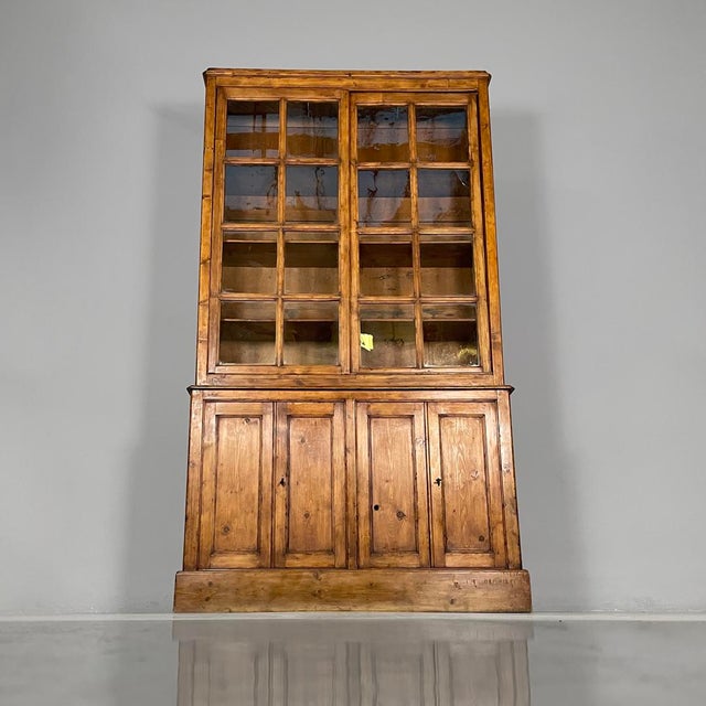 1930s Italian Early 19th-Century Style Wooden and Glass Sideboard, 1930s For Sale - Image 5 of 18