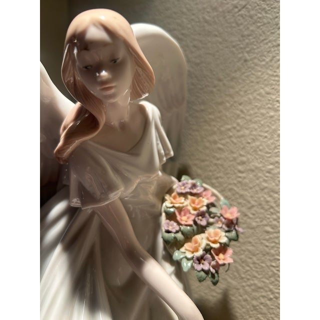 Lladro Lladro' Flowers of Peace Limited Edition Angel With Dove & Floral Bouquet For Sale - Image 4 of 12