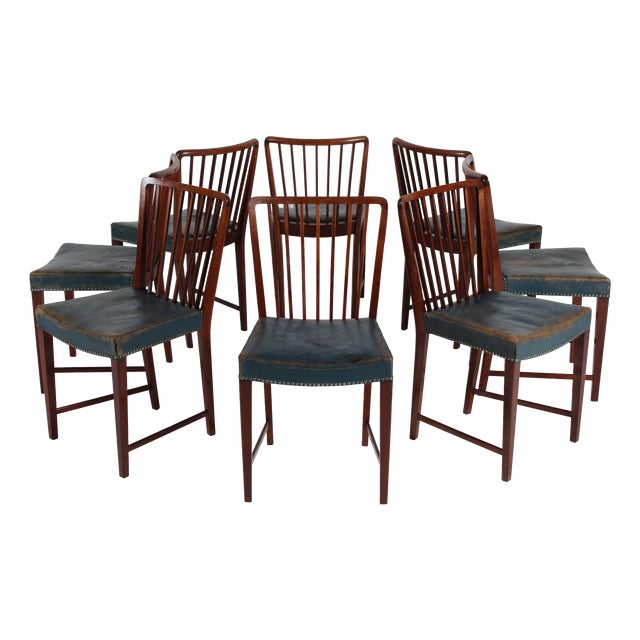 Vintage Dining Chairs in Mahogany with Blue Leather Seats from Fritz Hansen A/S, 1940s, Set of 8 For Sale