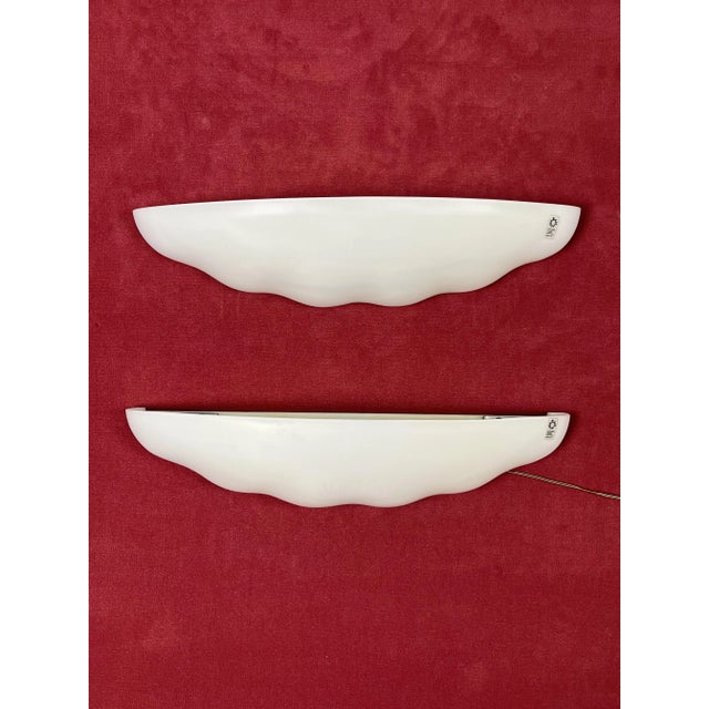 Large Leucos Wall Lamps in Opaline Blown Murano Glass, 1980s, Set of 2 For Sale - Image 3 of 17