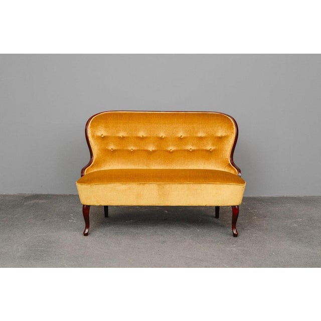 Mid-Century Sofa in Yellow For Sale - Image 10 of 18