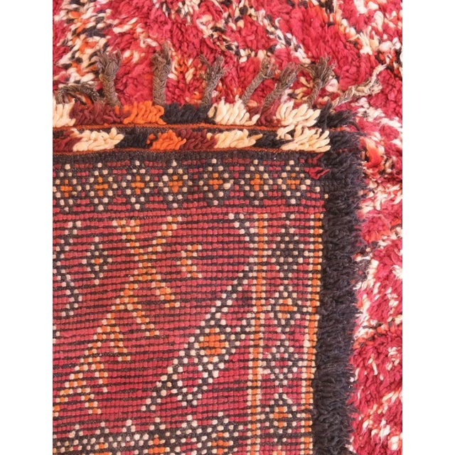 Red Bold Red Diamond Pattern Handwoven Wool - 10.5 X 6.5 Ft For Sale - Image 8 of 9