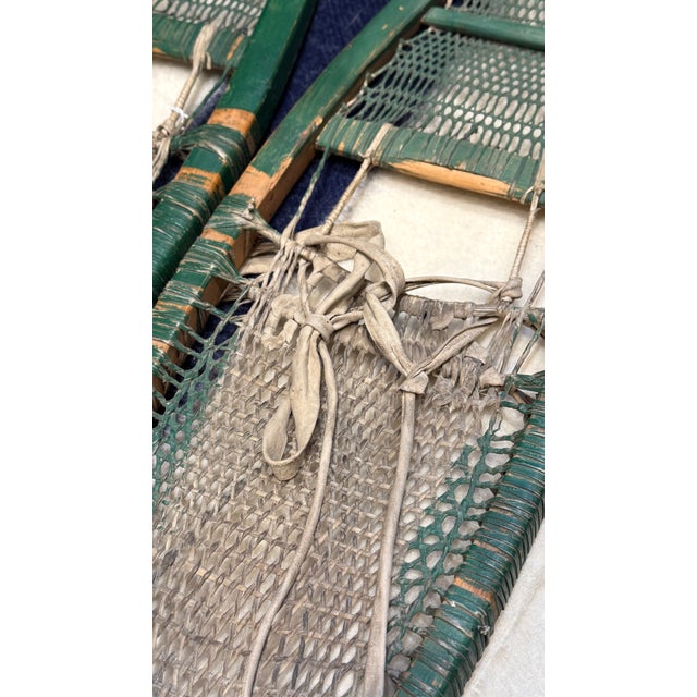 1900 - 1909 Antique Early 20th Century Cree Snowshoes With Babiche Lacing Green Paint For Sale - Image 5 of 11